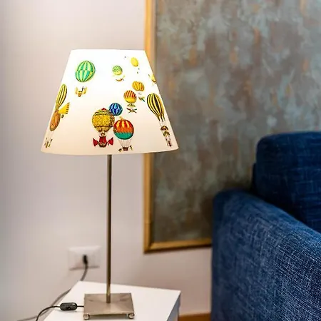 Laura - Garbatella Apartment